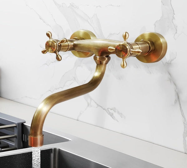 360° draaibare wandmontage keukenkraan, messing antiek dubbele hendel wandarmatuur retro wandkraan spoelbakarmatuur voor keuken zwembad badkuip