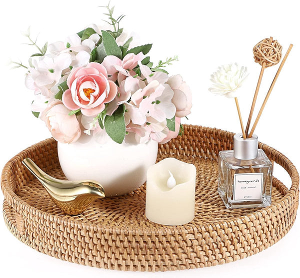 Rotan dienblad met handgrepen Rond geweven rieten dienblad Rieten dienblad Rotan dienblad Decoratieve serveermand Opbergmand voor fruitbrood Koekjes Snoepspeelgoed 30CM