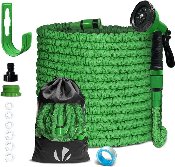Flexibele tuinslang 30 m, flexibele waterslang, rekbaar met 10 sproeifuncties, sneladapters en muurbeugel, groen