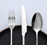 Bestekset voor 12 personen, 60-delige roestvrijstalen bestekset met mesvorklepel, hoogwaardig roestvrijstalen bestek, vaatwasmachinebestendig