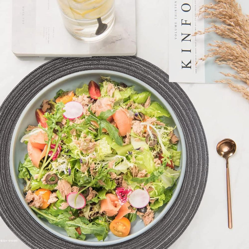 Ronde placemats Set van 4 45 cm gevlochten wasbare placemats zwart en grijs