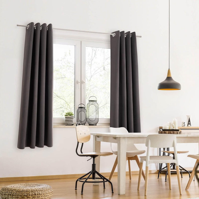 Set van 2 gordijnen, verduisteringsgordijnen, ondoorzichtig, elegante warmte-isolerende gordijnen met ringen, thermogordijn voor alle ramen, 138 x 117 cm, antraciet