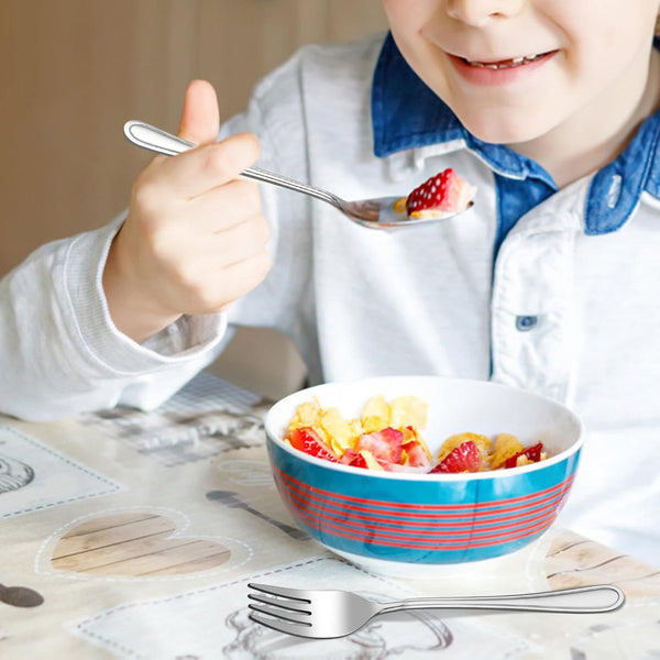 Kinderbestek, roestvrij staal, klein kinderbestek, 16-delige set, kinderbestekset voor jongens/meisjes, peuters, lepels, messen, vorkset vanaf 3 jaar, niet giftig en gezond