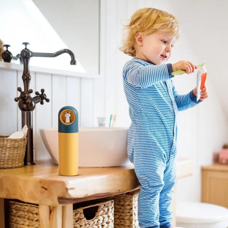 Tandenborsteletui voor kinderen, 2 stuks, reisetui, draagbare karikatuur tandenborstelhoes, tandenborstelbeker voor jongens en meisjes, thuis, school, wandelen, kamperen (geel + wit)