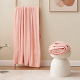 Knuffeldeken, pluizige deken, roze, fleecedeken, 150 x 200 cm, XL, warme bankdeken, knuffelige woondeken, roze, zacht, als woonkamerdeken, bankdeken voor de winter