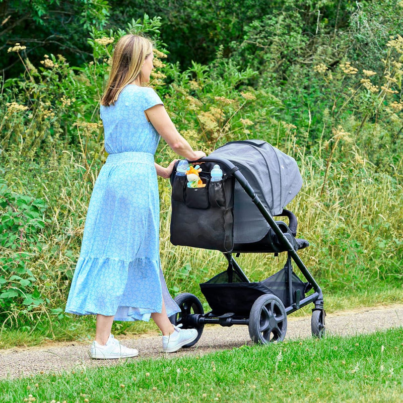 Slimline Buggy en kinderwagen organizer met boodschappennet. Uniforme pasvorm & waterdicht PLUS 2 kinderwagenclips gratis. Onmisbare kinderwagenaccessoires