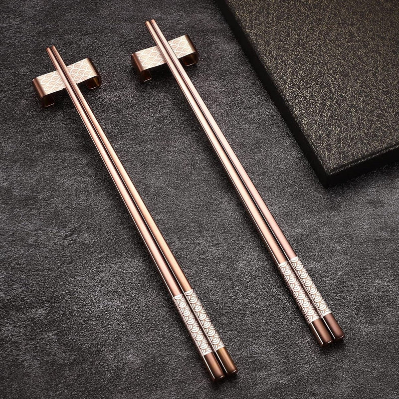 Metalen eetstokjes herbruikbaar 2 paar titanium roestvrijstalen eetstokjes met houder, vaatwasmachinebestendig, lichte eetstokjes in Japanse stijl, cadeauset (roségoud)