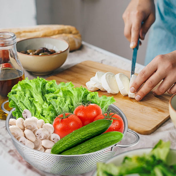 28 cm, grote pastazeef van roestvrij staal, keukenzeef met handgrepen, microgeperforeerde vergiet voor het afvoeren en spoelen van groenten/pasta/fruit/rijst, vaatwasmachinebestendig