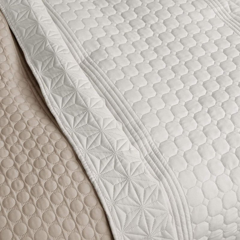 Sprei, bedsprei, sofaplaid, dagdeken, XXL-deken, 240 x 260 cm, ecru/beige patroon