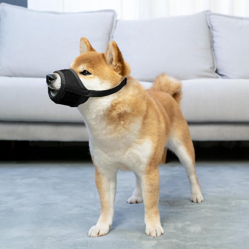 Muilkorf voor honden, verstelbare hondenmuilkorf van ademend mesh-nylon, anti-bijten, anti-blaffen, anti-uitlopend voor kleine, middelgrote en grote honden (S, zwart)