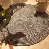 Ronde placemats Set van 4 45 cm gevlochten wasbare placemats zwart en grijs