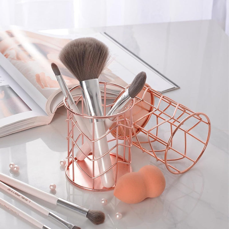 Set van 2 roségouden pennenhouder Mode opengewerkte ijzeren kunst schrijfinstrumentenhouder Make-upborstelhouder Make-upborstelhouder Potloodhouder Metalen pennenhouder Bureau (roze)