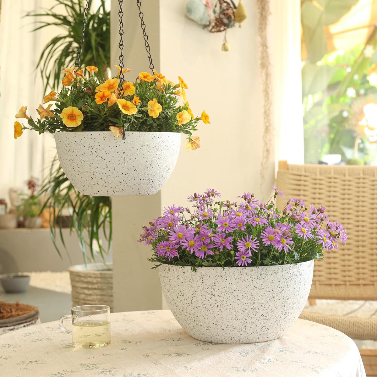 Set Van 2 Zelfwaterende Hangpotten 30 Cm – Met Dienblad, PP-kunststof, Grijs/wit, Voor Binnen En Buiten, Inclusief Ketting