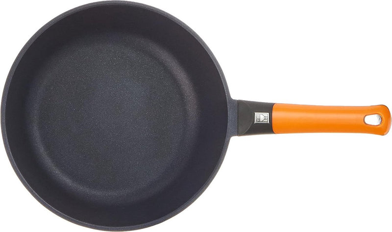 Oranje koekenpan 28 cm, gegoten aluminium met Platinum Plus antiaanbaklaag, geschikt voor alle soorten fornuizen inclusief inductie, vrij van PFOA