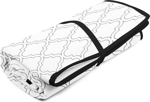 Strijkmat, groot 120 x 70 cm, met 3 mm vulling en siliconen beugel voor stoomstrijken op tafel of bed, hittebestendige tafelstrijkdeken, strijkonderlegger, witte tegels