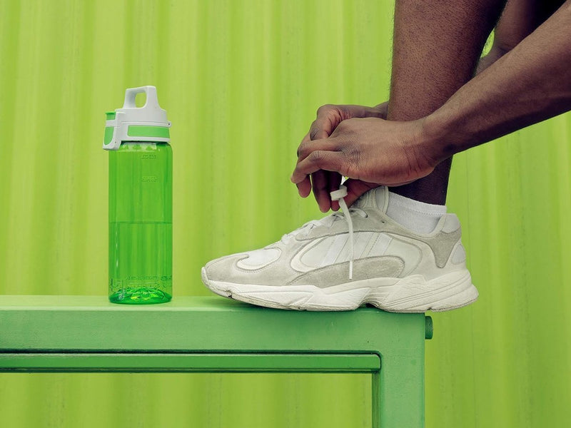 Tritan drinkfles - Total Color One One - Geschikt voor koolzuurhoudende dranken - Vaatwasmachinebestendig - Lekvrij - Vederlicht - BPA-vrij - 0,6L / 1L