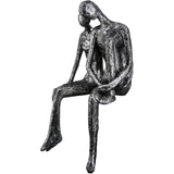 Figuursculptuur van een zittend stel op de rand H 25 x B 18 in antieklook zilver