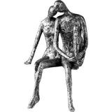 Figuursculptuur van een zittend stel op de rand H 25 x B 18 in antieklook zilver