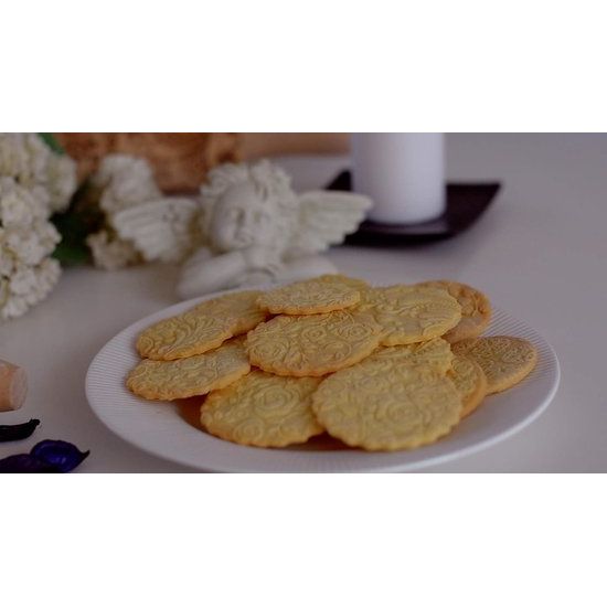 gegraveerde deegroller voor zelfgemaakt gebak. Deegroller met bloemen. Gegraveerde deegroller met patroon voor doe-het-keuken, koekjes van Algis Crafts