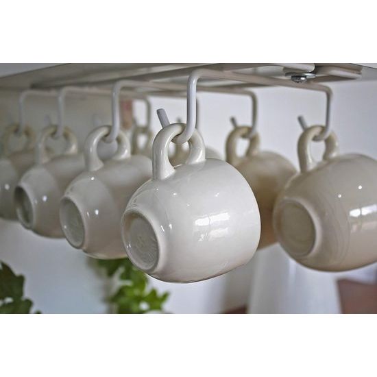 Haken voor kopjes bekerhouder kastopbergruimte voor 8 kopjes metalen haken om onder kasthouder op te hangen witte hanger haakstrip onder kast