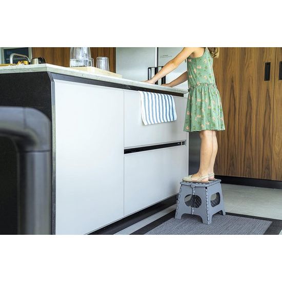 Kleine opvouwbare kruk | Opvouwbare kruk voor kinderen en volwassenen | Draagbare en opvouwbare vouwkruk | 150kg draagvermogen | Kruk voor keuken, badkamer, camping, tuin | 27 cm hoog | Grijs