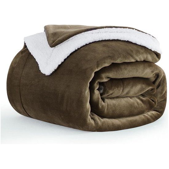 Knuffeldeken, bruin, warm, wollig, Sherpa deken, bank, 150 x 200 cm, fleecedeken, dikke wollen deken, XL woondeken, winter, bankdeken, knuffelig, bank, zacht als woonkamer