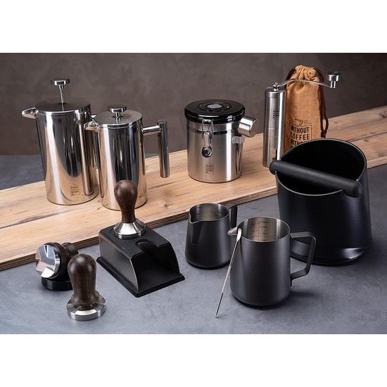 NOUTEN Premium roestvrijstalen French Press 0,6 l – isolerende werking dankzij dubbelwandige constructie – schaal voor perfecte bereiding – inclusief reservefilters – 2 jaar geld terug