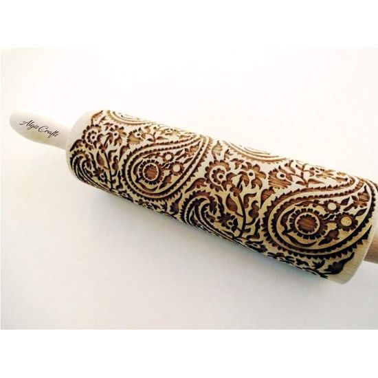 gegraveerde deegroller voor zelfgemaakt gebak. Deegroller met bloemen. Gegraveerde deegroller met patroon voor doe-het-keuken, koekjes van Algis Crafts