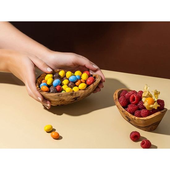 SOLTAKO Hoogwaardige snackschalen van olijfhout, decoratieve schaal hout, sieradenschaal, olijfhout schaal voor dips, dipschaal, handwerk. Ca. 14 cm, hoogte 4,5 cm