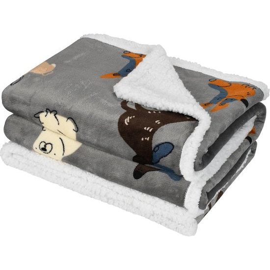 de afmetingen van 150 x 130 cm 100% polyester