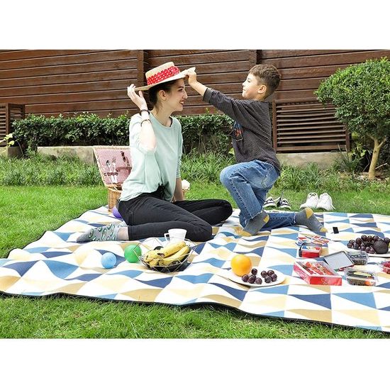 SONGMICS 200 x 200 cm XXL Picknickkleed Fleece warmte-isolerend waterdicht met handvat