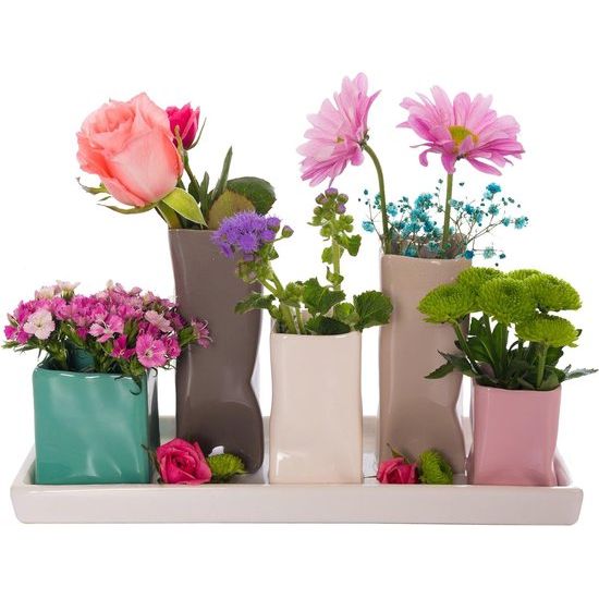 Stel bloemenvazen in, keramiek, gekleurd en wit, decoratief, multicolor.