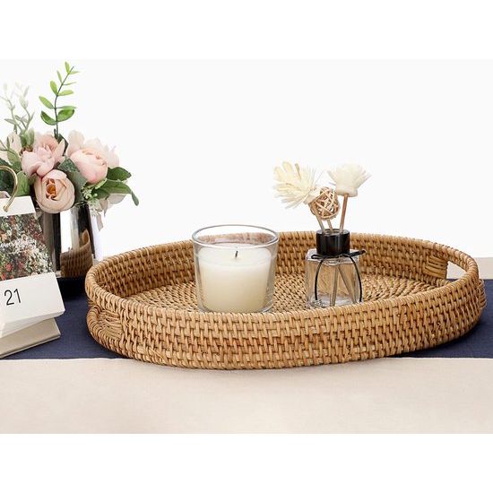 Ovaal rotan dienblad Decoratief displayblad met handvat Tafelorganisatorbak voor koffiedranken Vanity Thee Kaarsornament (35x26cm)