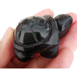 Handgesneden stenen kristallen schildpad, 40 mm klein schildpad dierenbeeldje tas standbeeld sculptuur, zwarte obsidiaan.