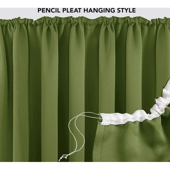 Verduisteringsgordijnen met thermische isolatie, plooiband, ondoorzichtig Blackout gordijnen met thermische isolatie, plooiband, ondoorzichtig.