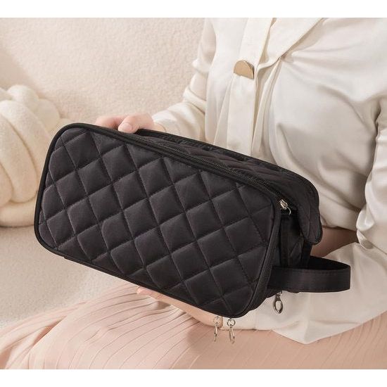 Cosmetische tas met grote capaciteit voor dames, 3 lagen met borstelcompartiment, reismake-uptas, grote make-uptas voor dames en meisjes, zwart