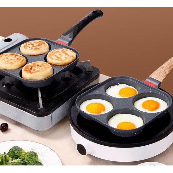 4-kops koekenpan, pannenkoekenpan voor inductie- en gaskookplaten, pannenkoekenpan met houten handvat, antiaanbaklaag, gebakken eierburgerpan, 4 eieren, pannenkoekenpan van aluminium