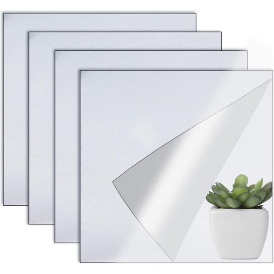 Je ontvangt 4 stuks zelfklevende spiegels, 20 x 20 cm (dikte: 2 mm)
