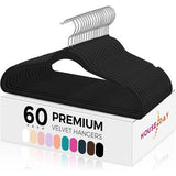 Hangers, 60 stuks, fluwelen hangers, antislip vilten hangers, ruimtebesparend, premium zwarte kostuumhanger, 360° roterende haak