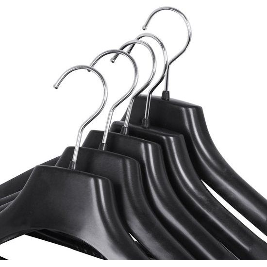 Brede zwarte plastic kleerhangers voor colberts en broeken - Set van 5