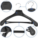 Brede zwarte plastic kleerhangers voor colberts en broeken - Set van 5