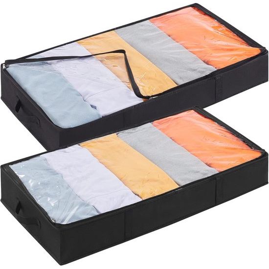 Opbergtas aan seizoenskleding, truien, dekbedden, dekens, kussens en ander beddengoed.
