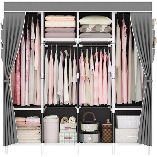 Kast, stoffen garderobekast is niet alleen functioneel,