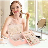 Sieradendoosje voor meisjes en dames, sieradenopslag voor op reis, klein juwelendoosje, 2 lagen, PU-leer, juwelendoos, fluwelen sieradendoosje met sleutel voor ringen, oorbellen, armbanden, halskettingen (roze)