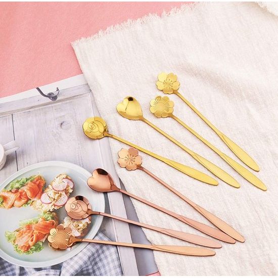 Bloemenlepelset, 8 stuks, roestvrij staal, lepel, goud, theelepel, koffielepels, roos, dessertlepels voor servies, keuken, koffie of bar (lengte 18 cm)