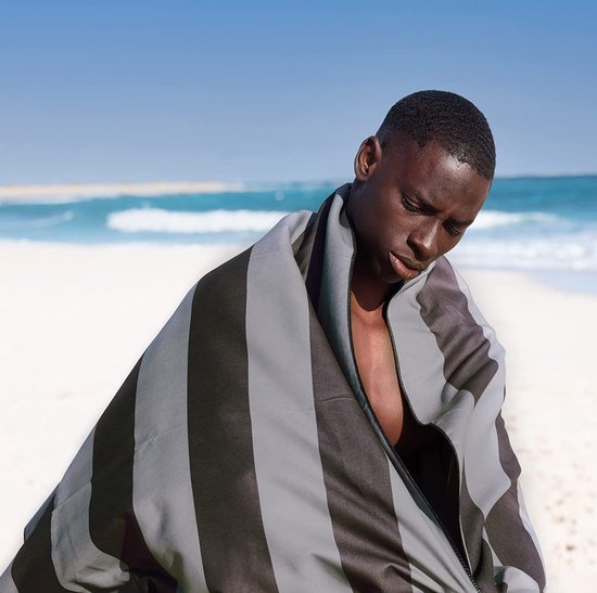 Strandhanddoek XXL - microvezel badhanddoek groot, microvezel handdoeken licht en sneldrogend, 100% gerecyclede microvezel handdoek - grijs-donkergrijs gestreept 160 x 90 cm