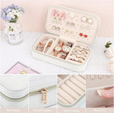 Sieradendoosje voor op reis, fluweel, kleine fluwelen sieradendoos voor meisjes en vrouwen, mini-sieradenorganizer, opslag voor ringen, oorbellen, halsketting, armbanden, klein sieradenkistje, beige