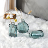 Blauw-groene set van 3 kleine glazen vazen - kleurrijke bloemenvaas voor op het bureau - decoratieve knoopvaas voor thuis, kantoor, tafeldecoratie.