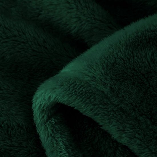 Knuffeldeken 130 x 170 cm, donkergroen, warme pluche deken, fleecedeken, woondeken, bankdeken, superzacht, behaaglijke en aangename microvezel flanellen deken