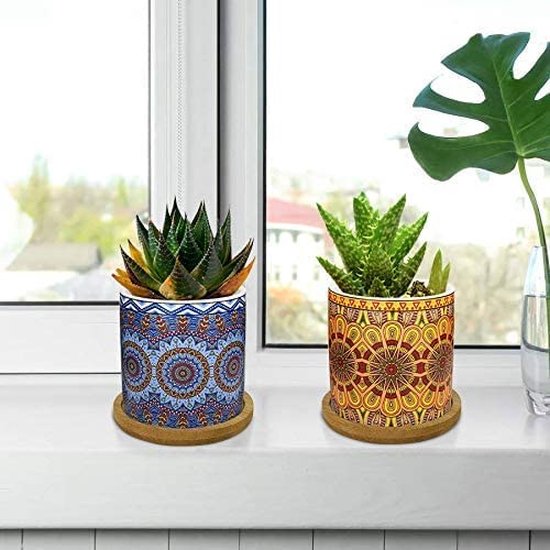 Keramische vetplantenpotten, 4 stuks, 7 cm, cactusplant, potten, mini-bloempottenset met bamboe onderzetter, miniatuurplantencontainer, decoraties voor thuis, kantoor, balkon, Mandala 01 kleurrijk